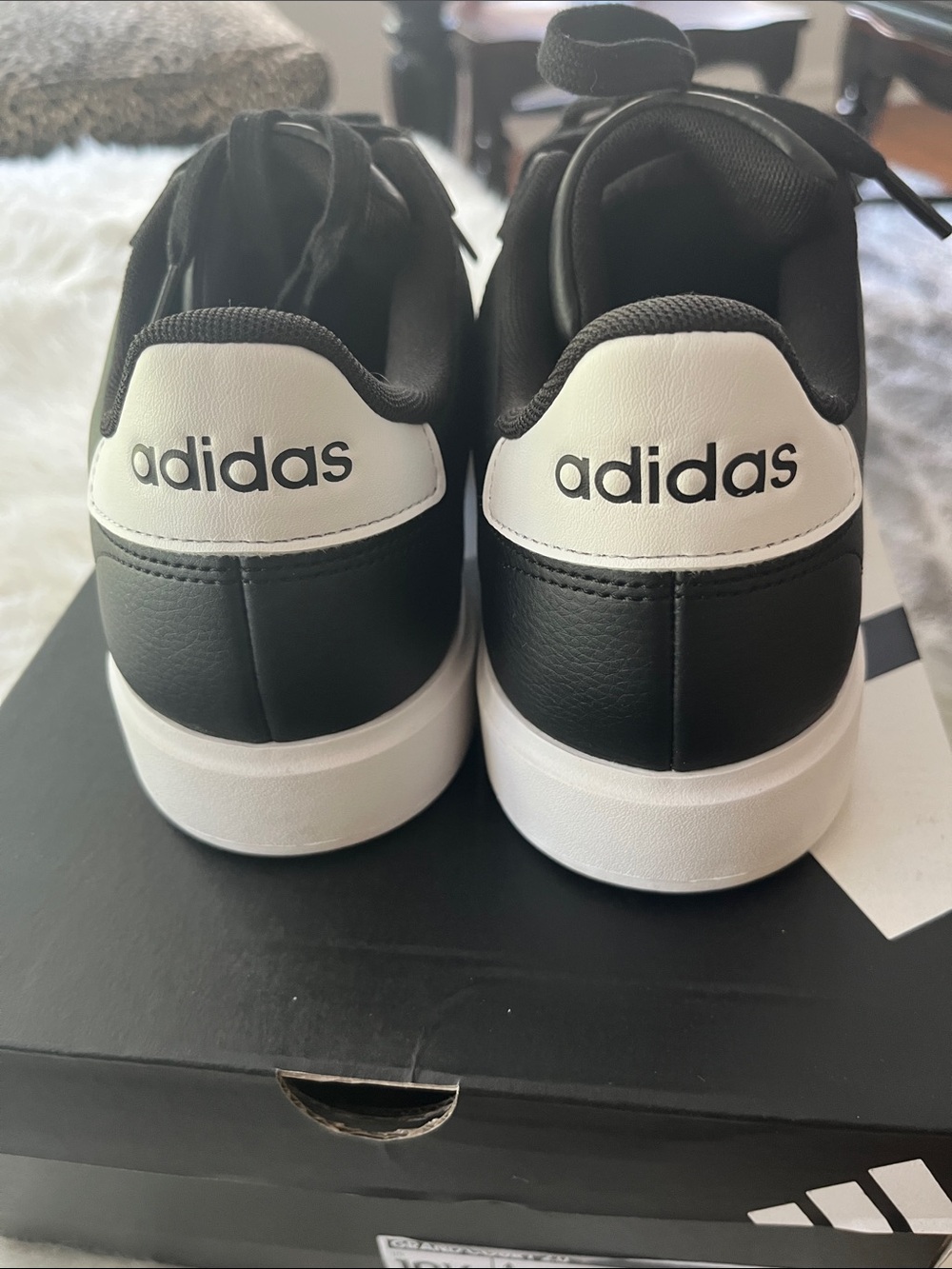 adidas Men’s Black & White Low-Top Sneakers - Picture 4 of 8
